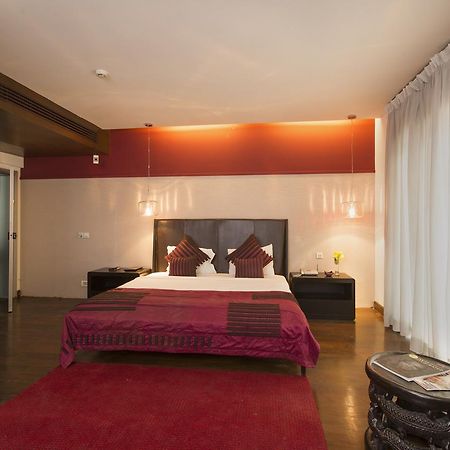 The Slate Hotel Ченнаи Экстерьер фото